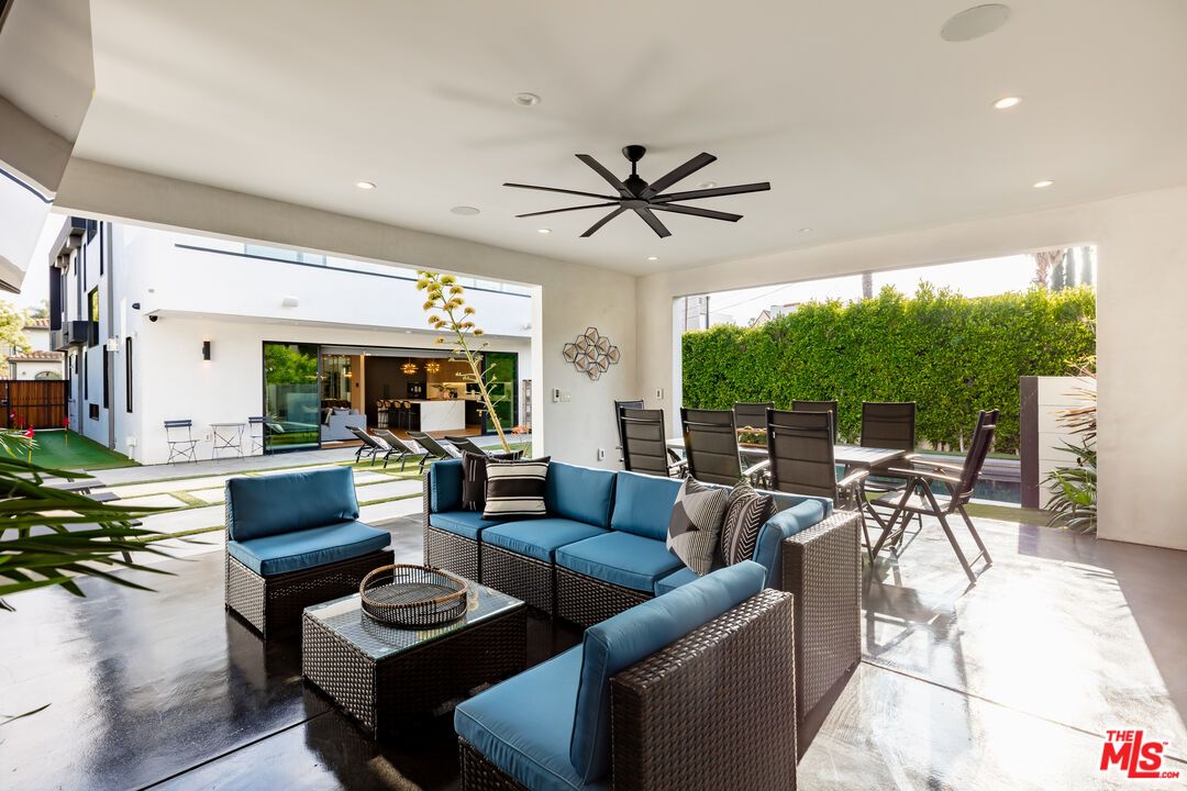 Exterior, Recessed Lighting