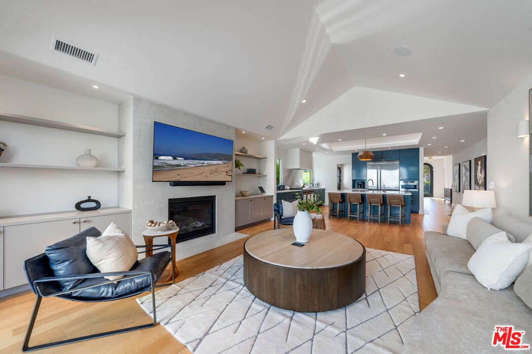 Fireplace, Interior, Kitchen, Living room, Pendant Lights, Recessed Lighting, Wood Texture Flooring