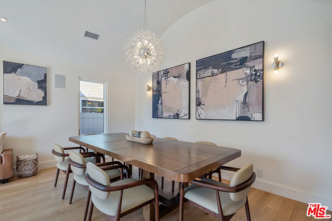 Chandelier, Dining room, Interior, Recessed Lighting, Wood Texture Flooring