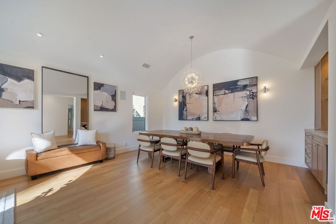 Chandelier, Dining room, Interior, Recessed Lighting, Wood Texture Flooring
