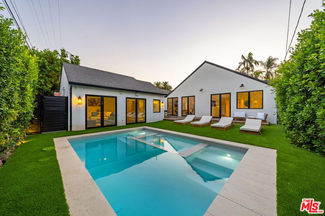 Backyard, Exterior, Pool
