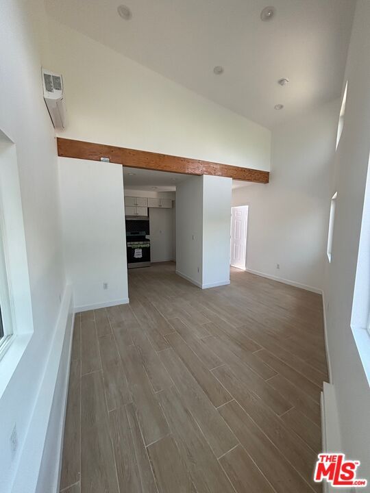 Empty room, Interior, Recessed Lighting, Wooden Beams, Wood Texture Flooring