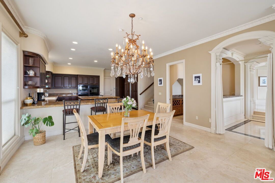 Chandelier, Dining room, Interior, Kitchen, Recessed Lighting