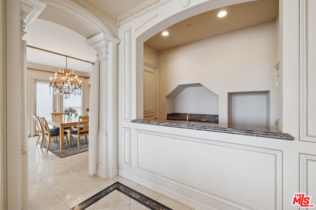 Chandelier, Dining room, Fireplace, Interior, Recessed Lighting