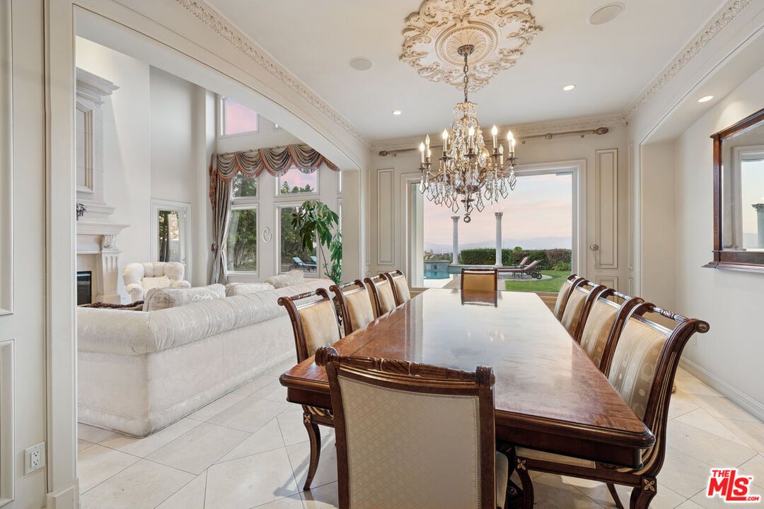 Chandelier, Dining room, Fireplace, Interior, Recessed Lighting