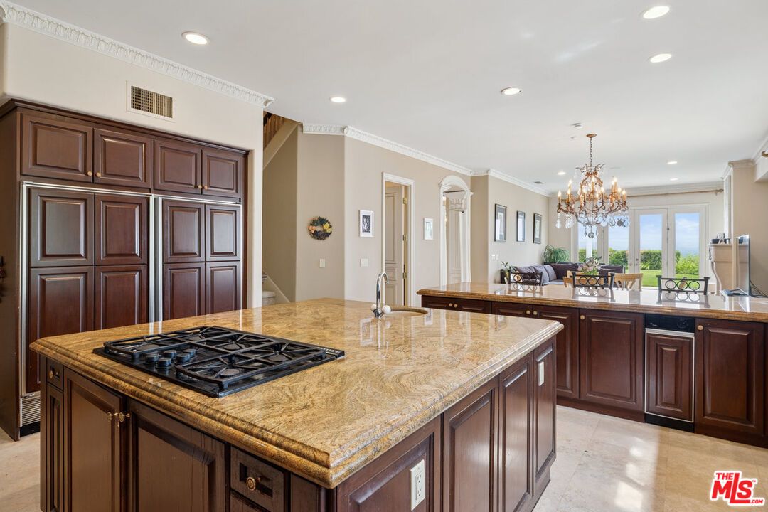 Chandelier, Dining room, Interior, Kitchen, Recessed Lighting