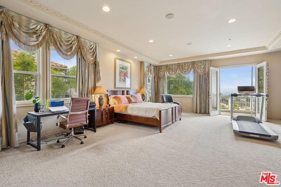 Bedroom, Fitness Equipment, Home Office, Interior, Recessed Lighting