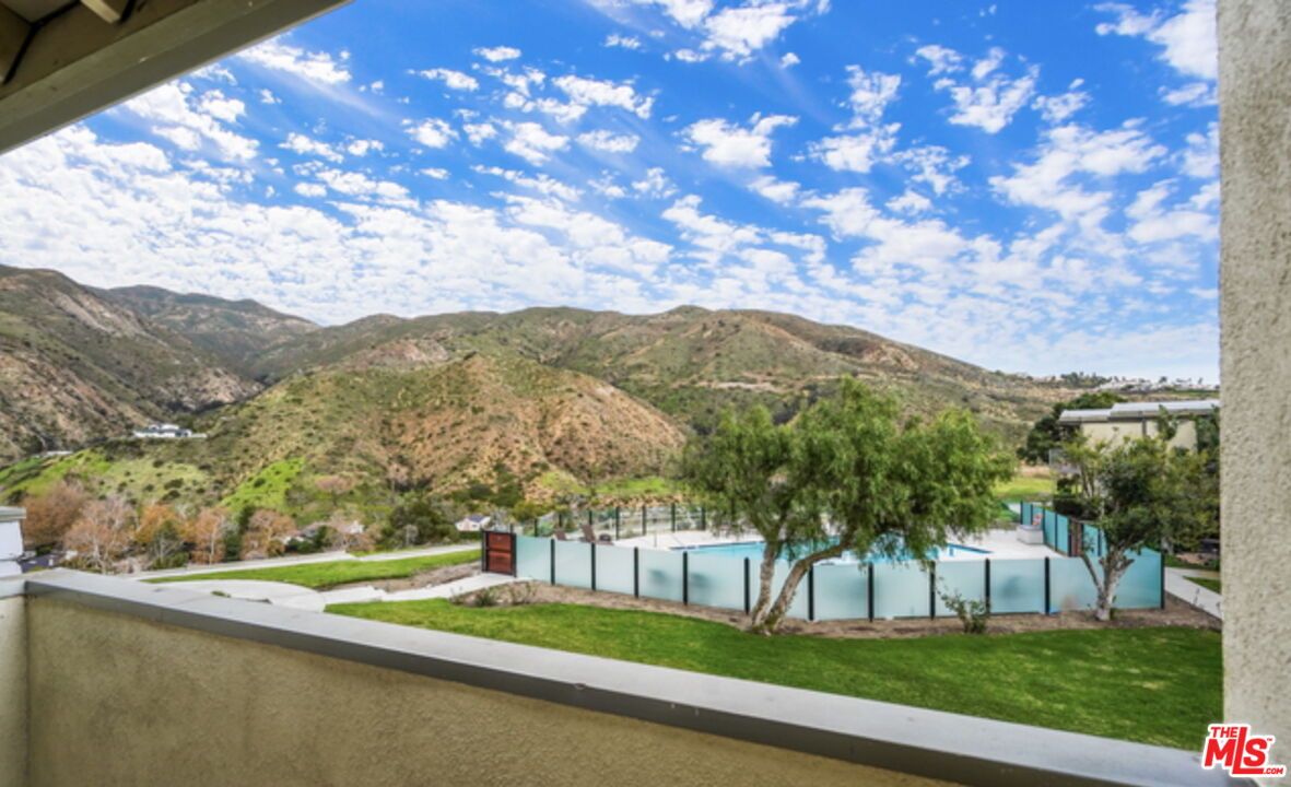 Exterior, Pool, Other