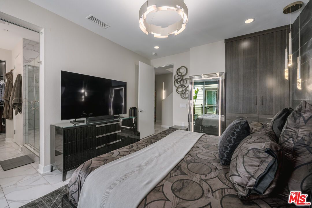 Bedroom, Interior, Marble, Pendant Lights, Recessed Lighting