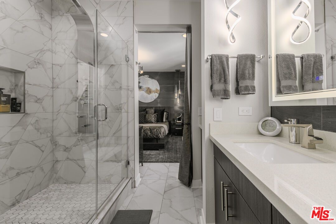 Bathroom, Bedroom, Glass Shower, Interior, Marble, Marble Walls, Recessed Lighting