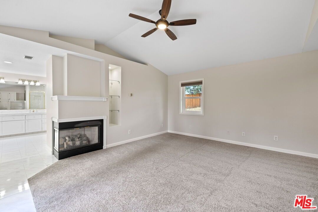 Empty room, Fireplace, Interior