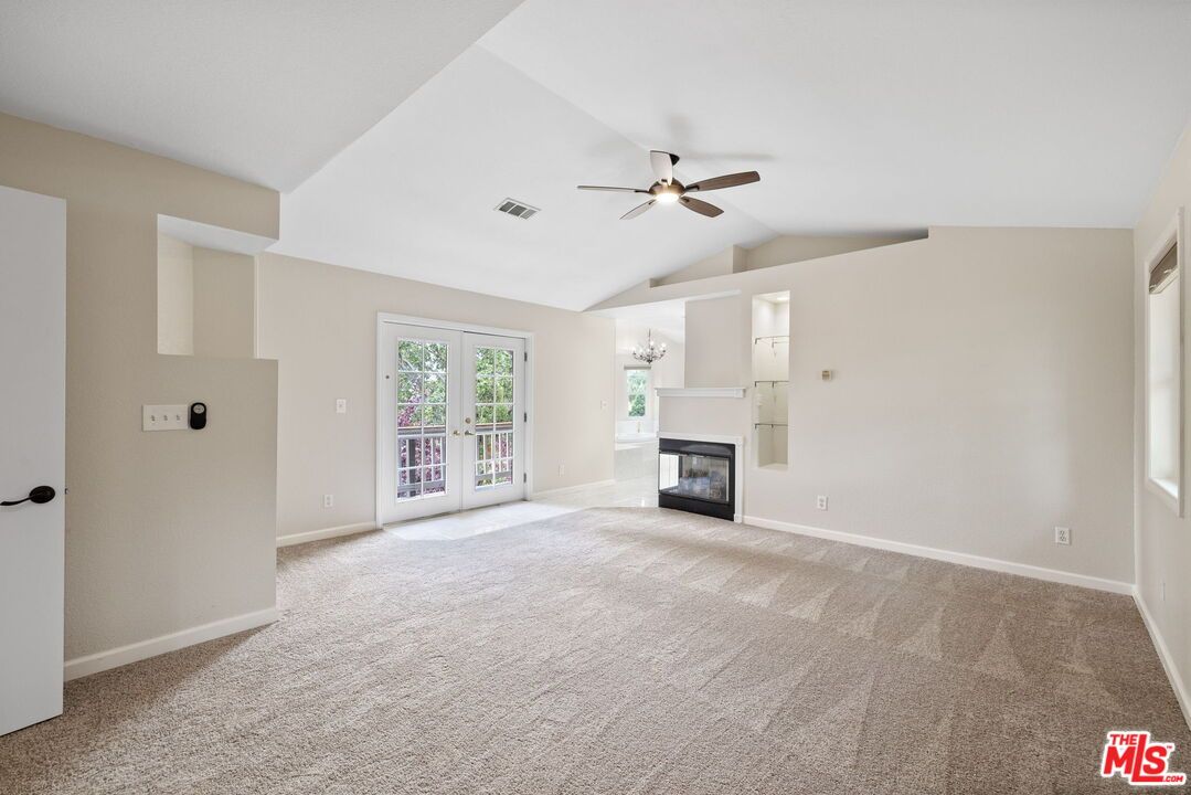 Empty room, Fireplace, Interior