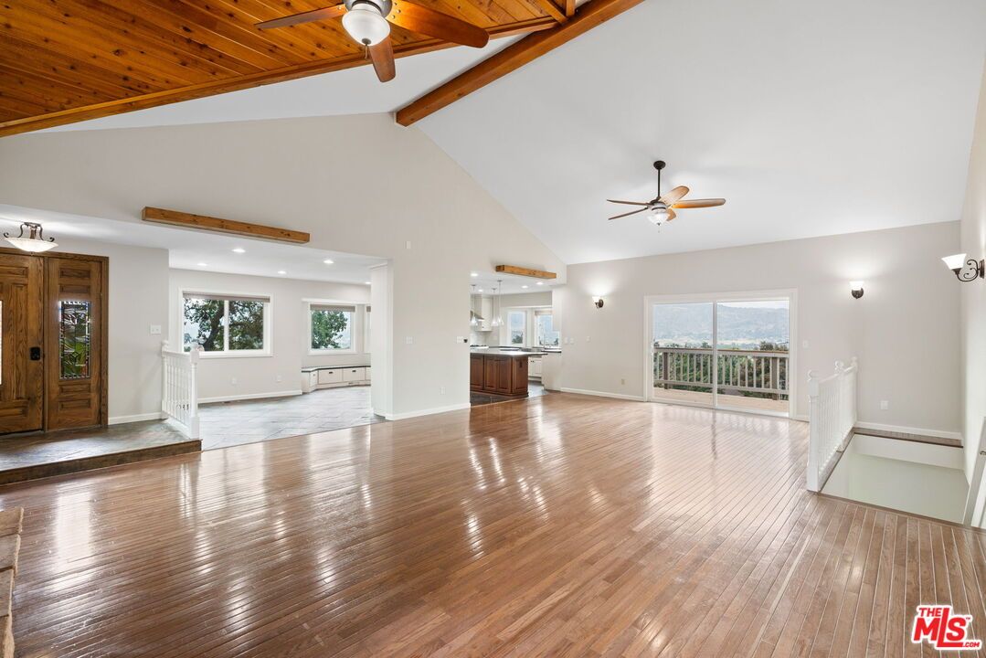 Empty room, Interior, Recessed Lighting, Wooden Beams, Wooden Ceilings, Wood Texture Flooring