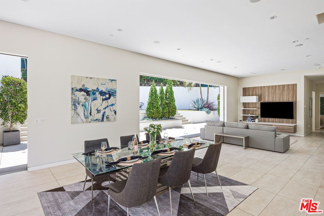 Dining room, Interior, Living room, Recessed Lighting