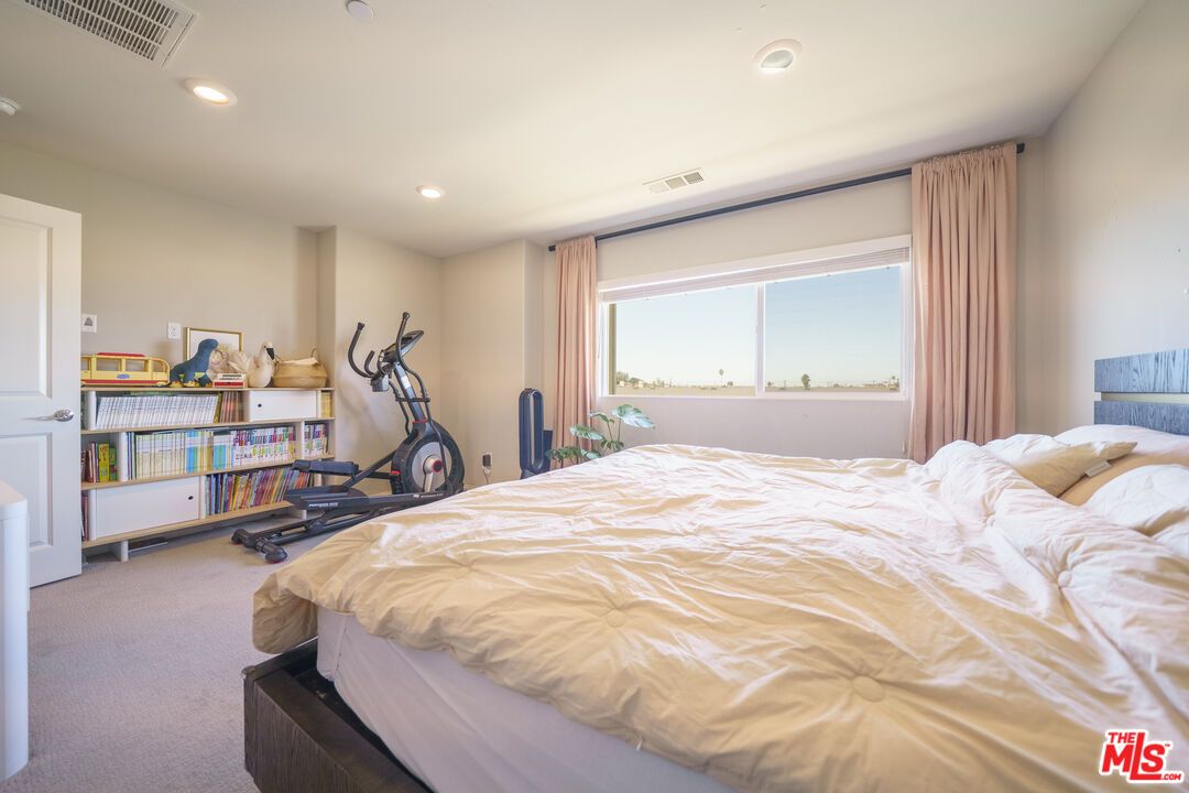 Bedroom, Fitness Equipment, Interior, Recessed Lighting