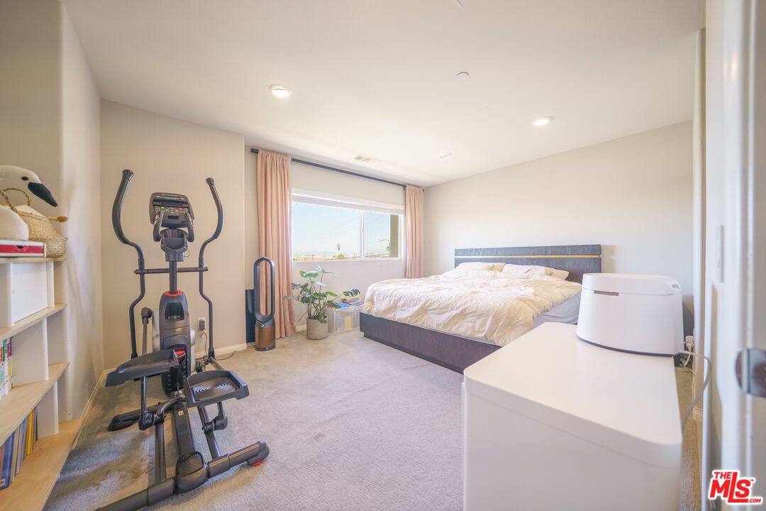 Bedroom, Fitness Equipment, Interior, Recessed Lighting