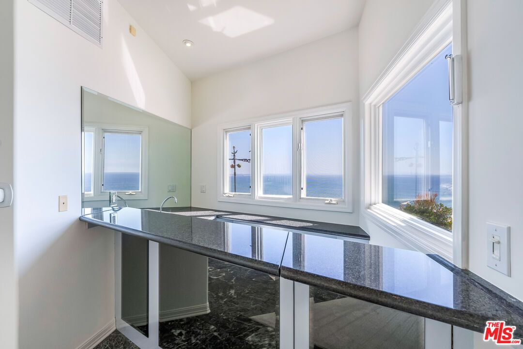 Interior, Recessed Lighting, Water