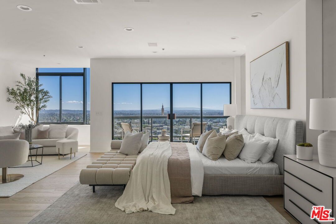 Bedroom, Interior, Recessed Lighting, Water, Wood Texture Flooring