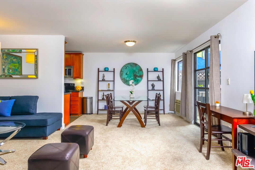 Dining room, Interior