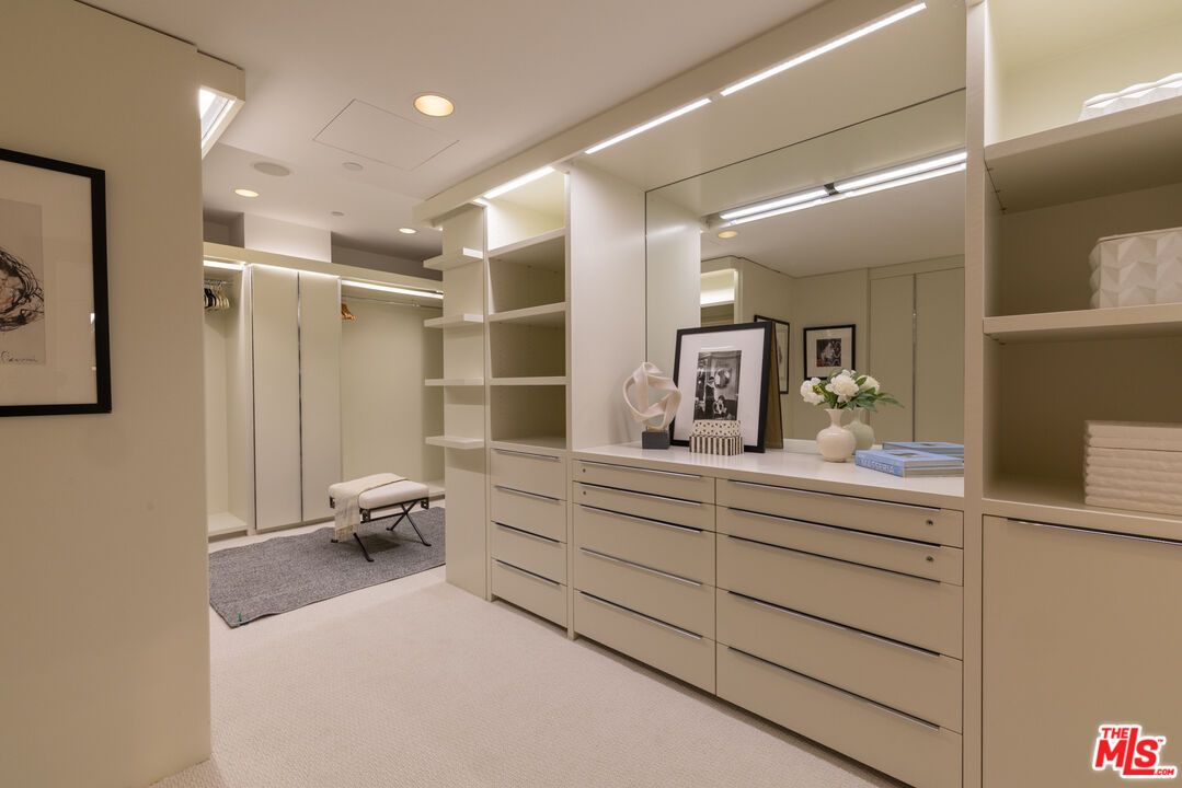 Interior, Recessed Lighting, Walk-in Closets