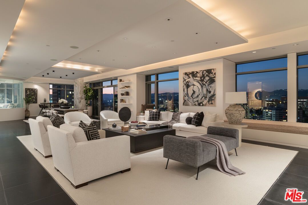 Dining room, Interior, Living room, Recessed Lighting