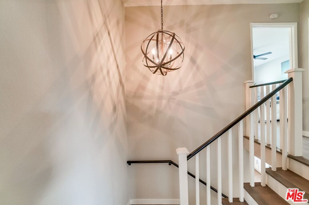 Chandelier, Interior, Pendant Lights