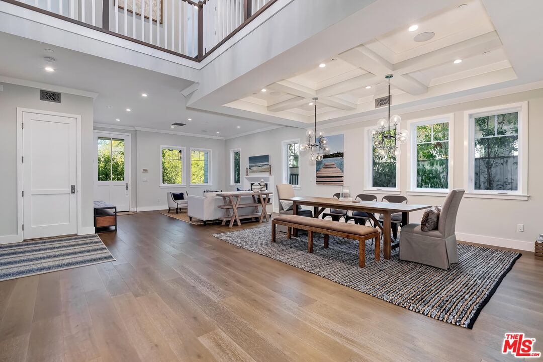 Dining room, Interior, Living room, Pendant Lights, Recessed Lighting, Wood Texture Flooring