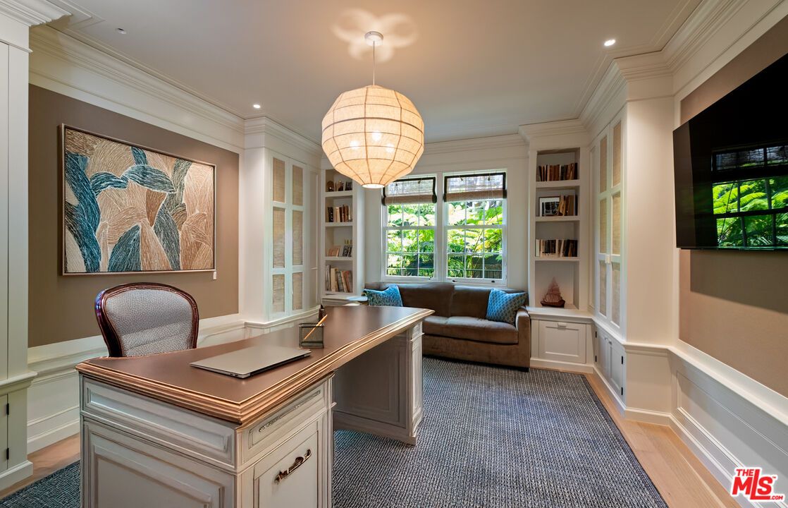 Home Office, Interior, Pendant Lights, Recessed Lighting, Wood Texture Flooring