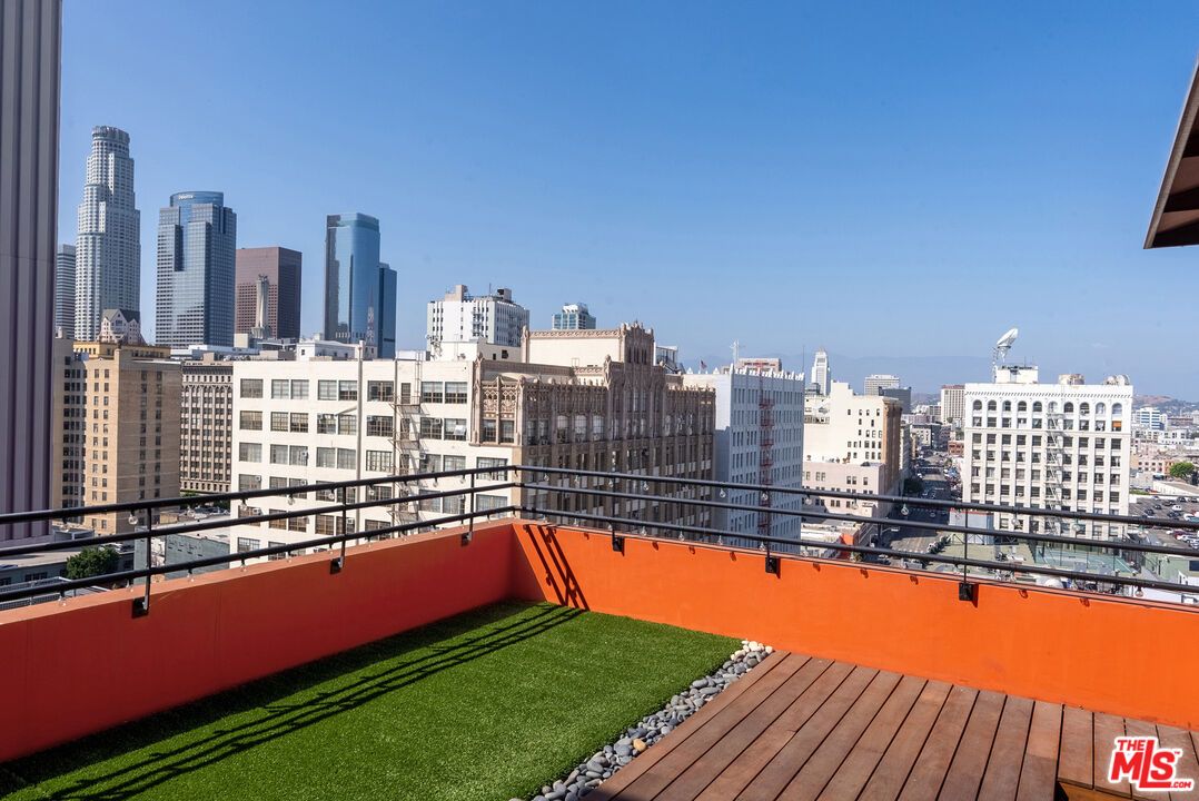 Exterior, Other, Skyline