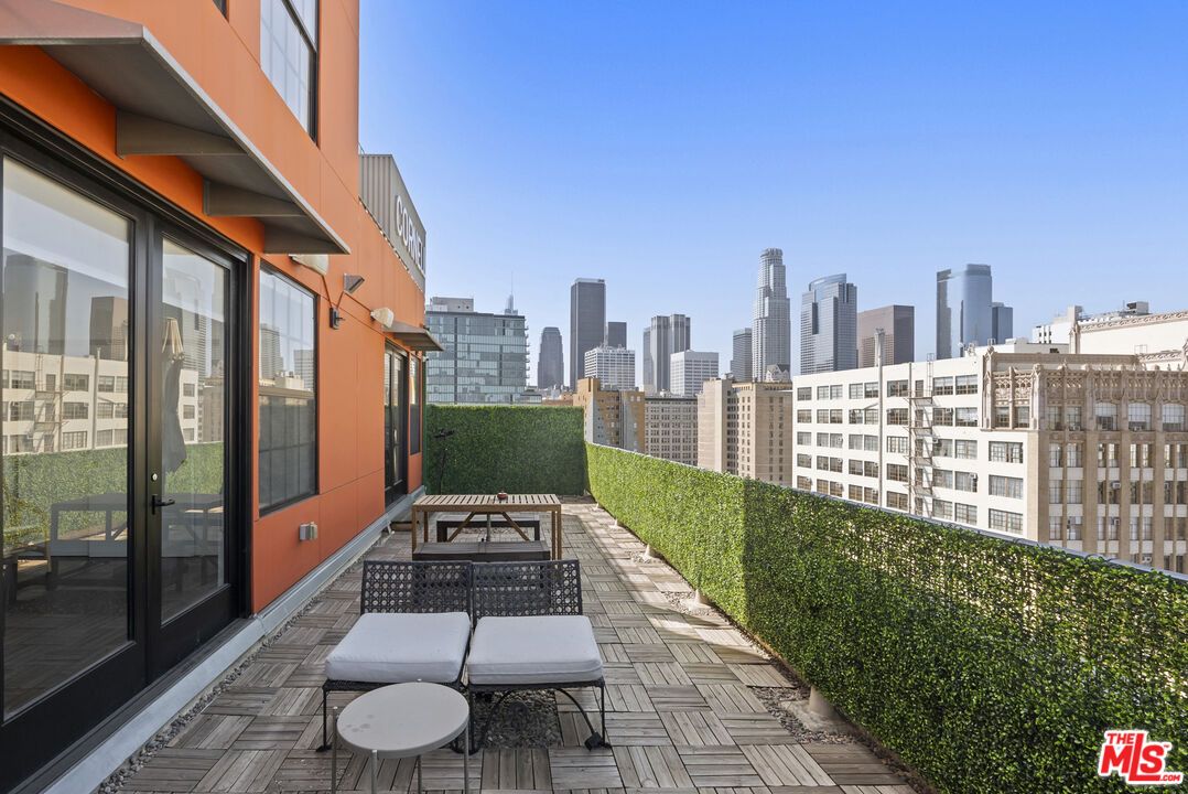 Exterior, Other, Skyline