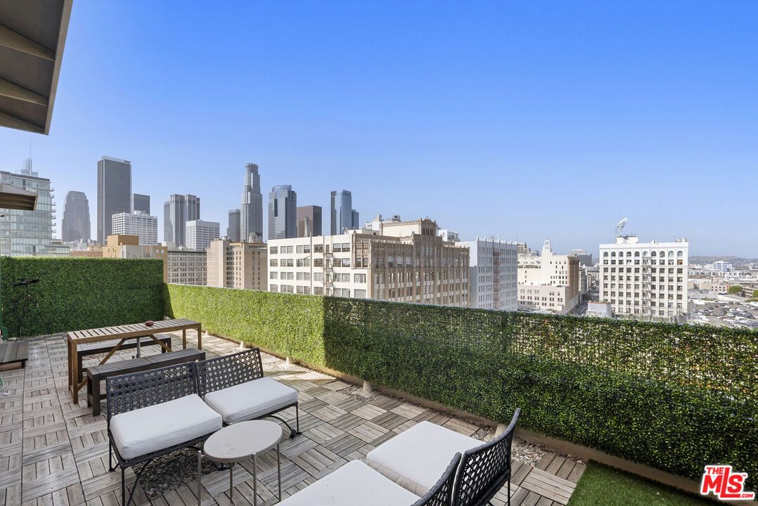 Exterior, Other, Skyline