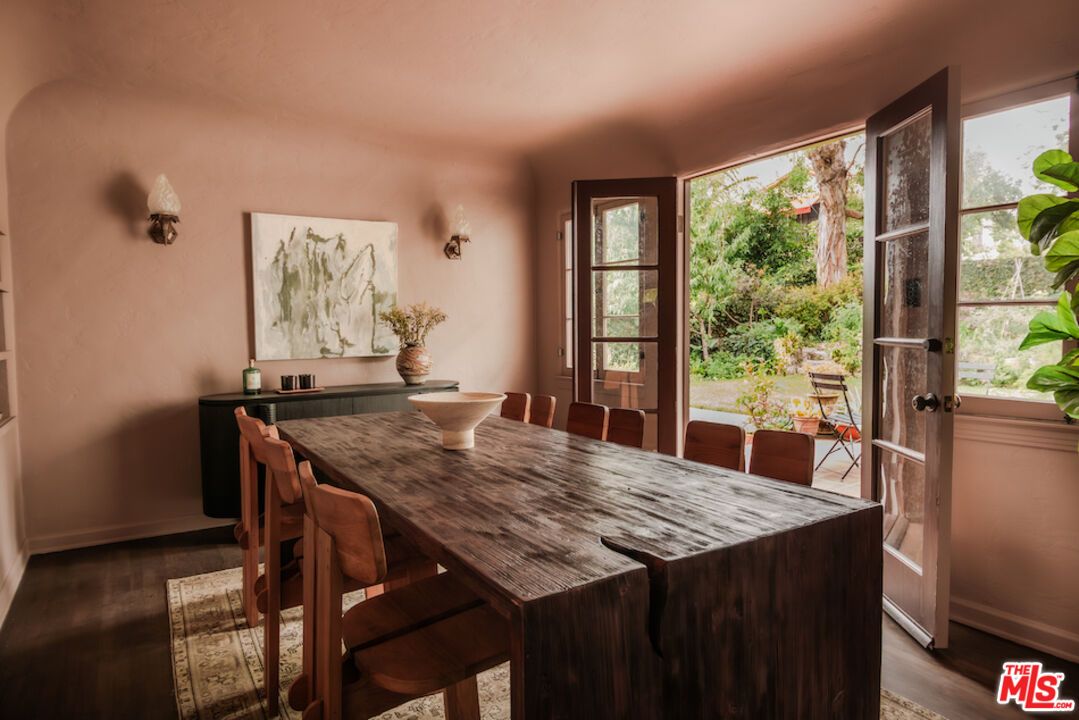Dining room, Interior, Wood Texture Flooring
