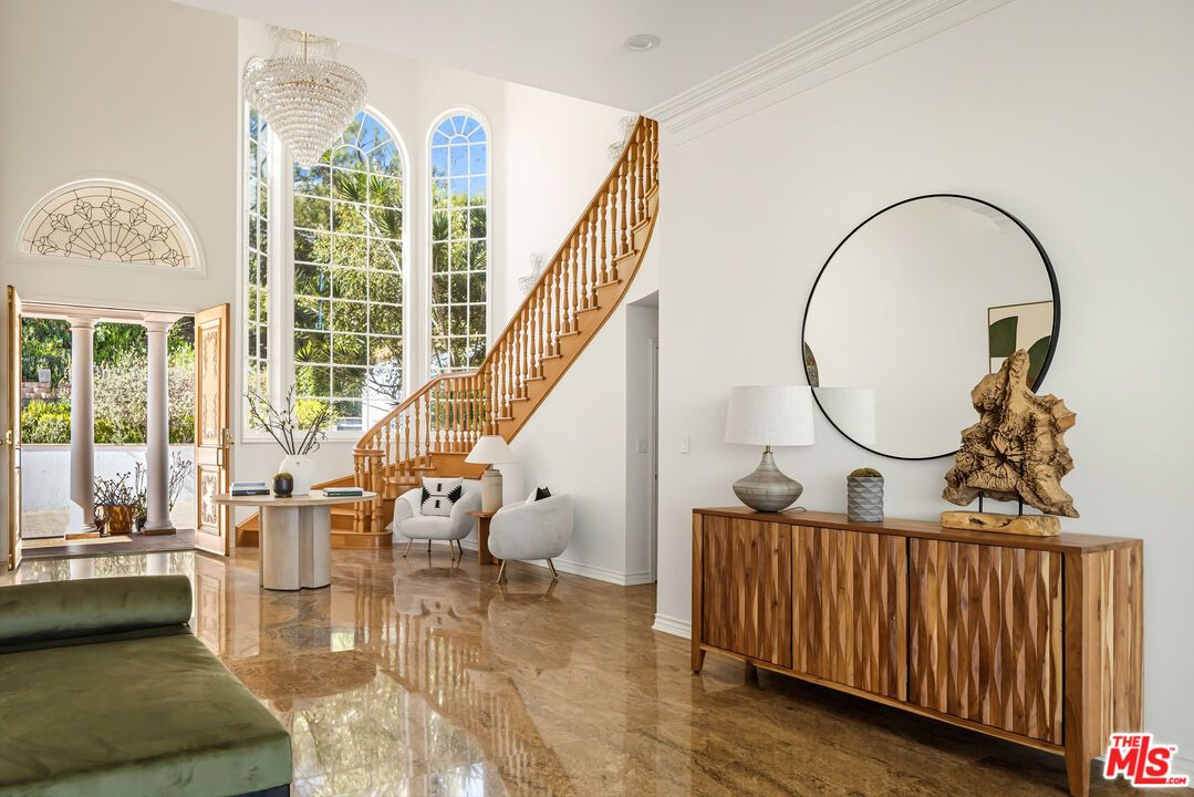 Chandelier, Interior, Recessed Lighting