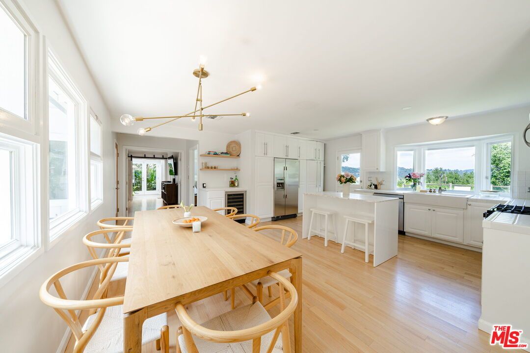 Dining room, Interior, Kitchen, Pendant Lights, Wood Texture Flooring