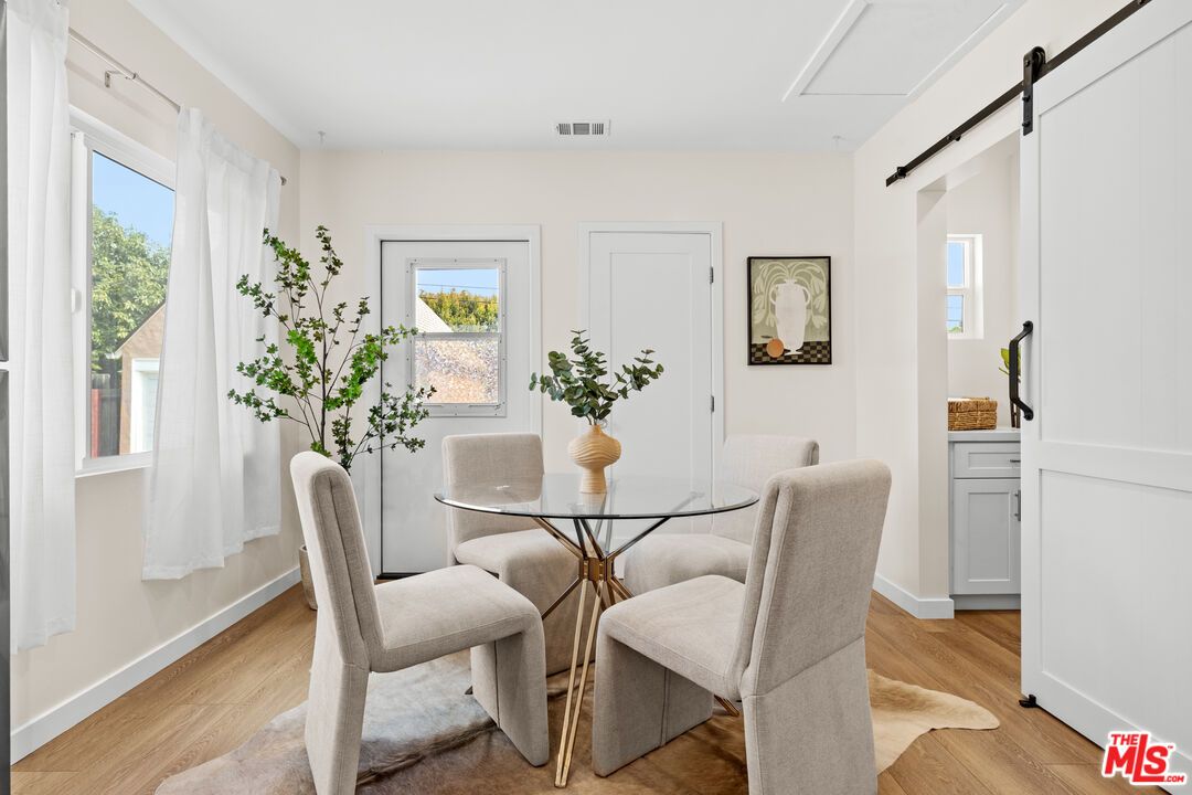 Dining room, Interior, Wood Texture Flooring