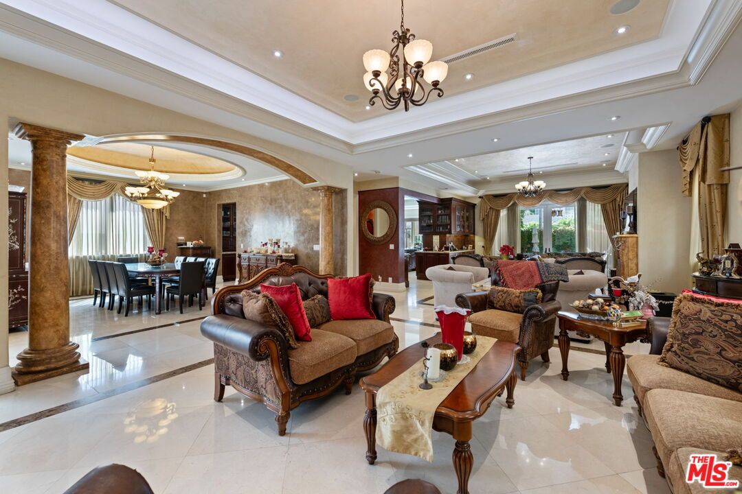 Chandelier, Dining room, Interior, Living room, Recessed Lighting