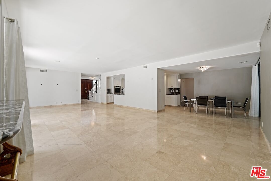 Dining room, Interior