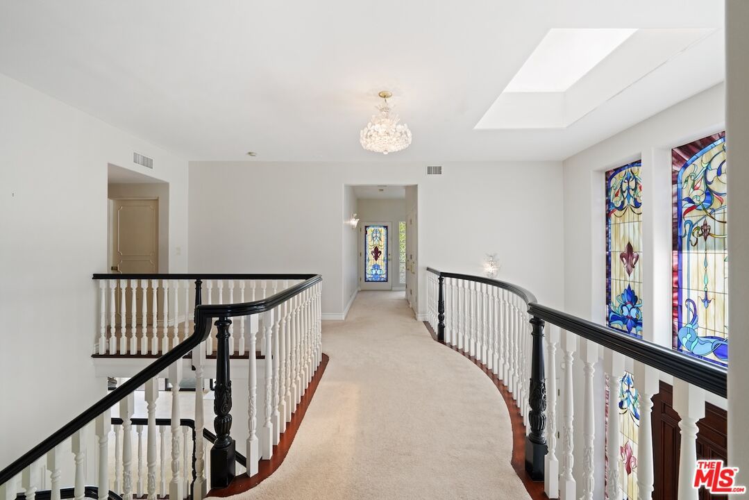 Chandelier, Interior
