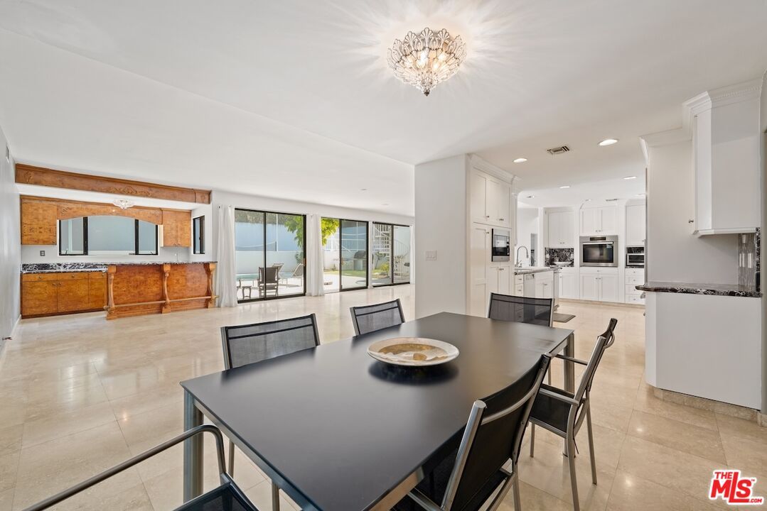 Dining room, Interior, Kitchen, Recessed Lighting