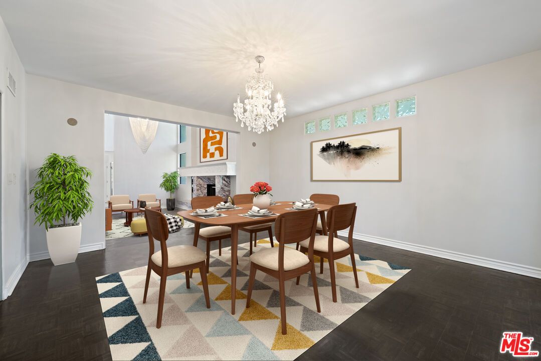 Chandelier, Dining room, Fireplace, Interior, Wood Texture Flooring
