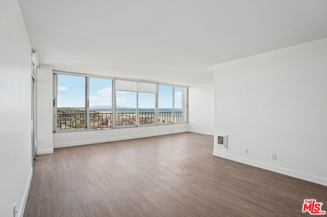 Empty room, Interior, Water, Wood Texture Flooring