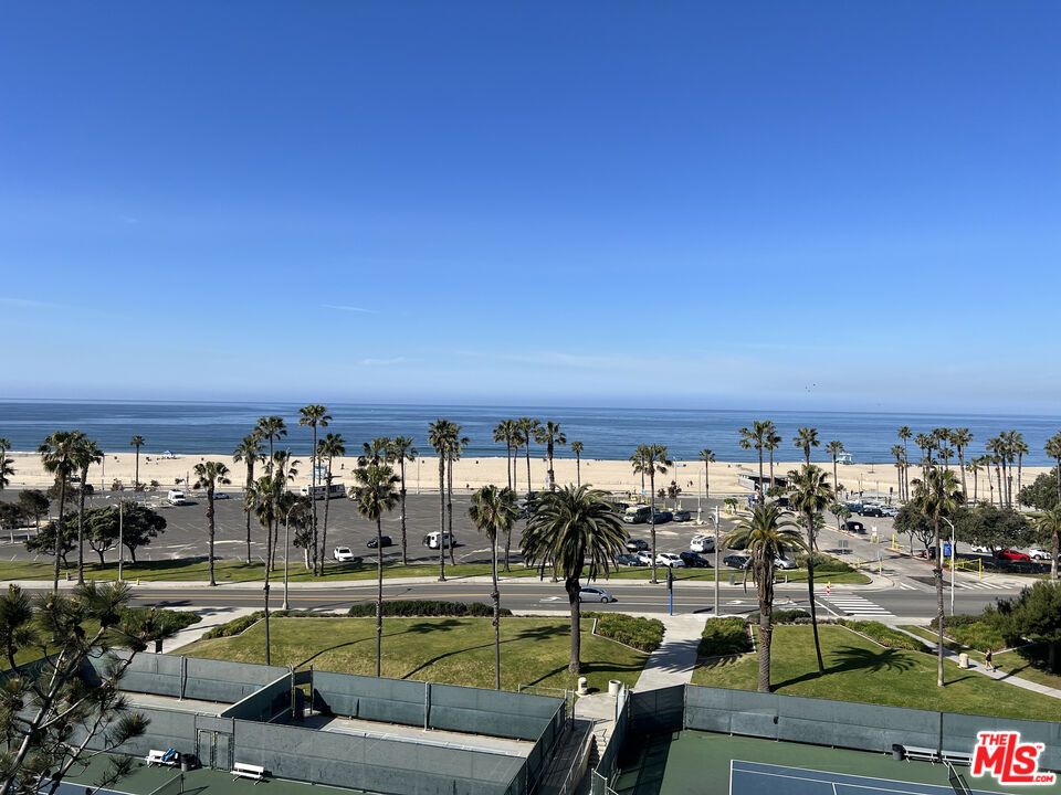 Exterior, Tennis Courts