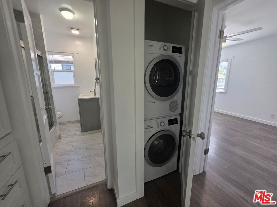 Bathroom, Interior, Marble, Utility Closets, Washer, Wood Texture Flooring