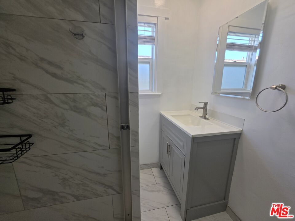 Bathroom, Interior, Marble, Marble Walls