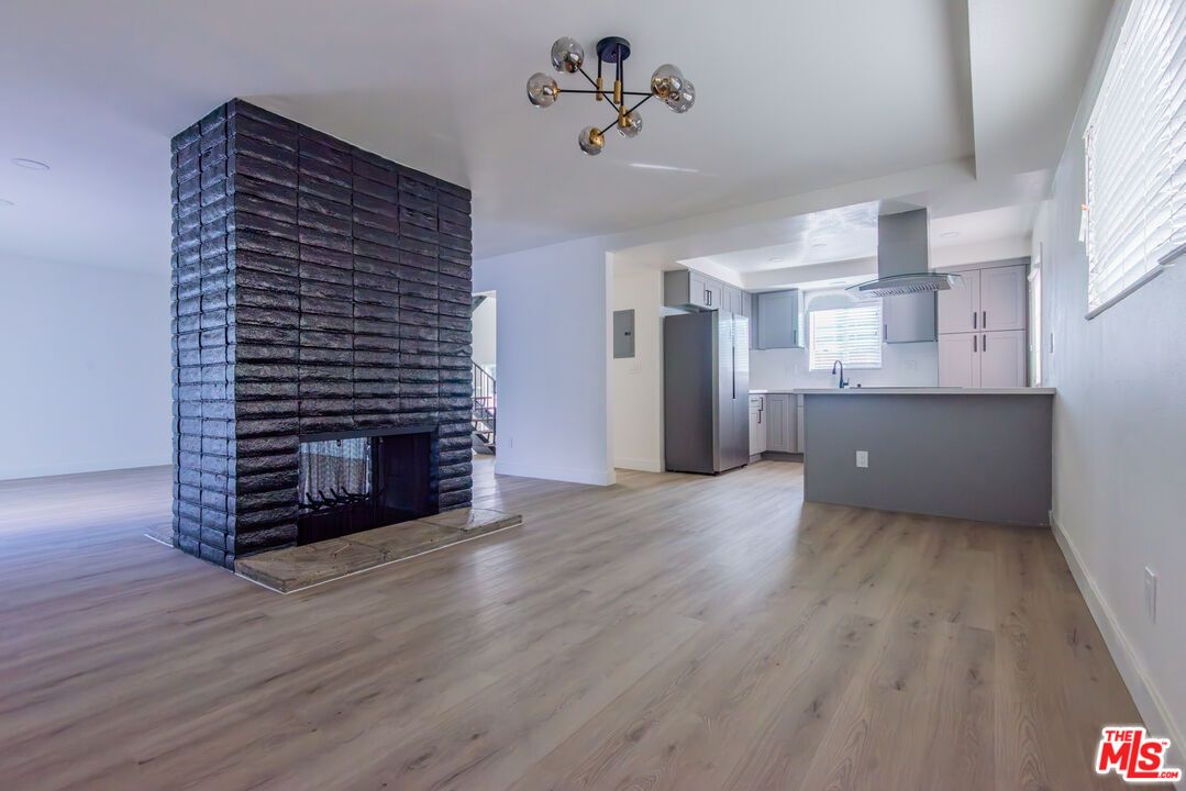 Fireplace, Interior, Kitchen, Pendant Lights, Wood Texture Flooring