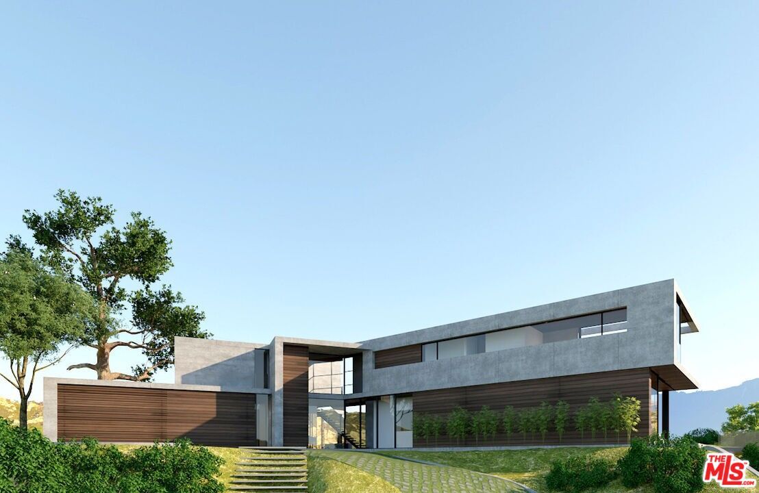 Backyard, Exterior, Facade, Modern