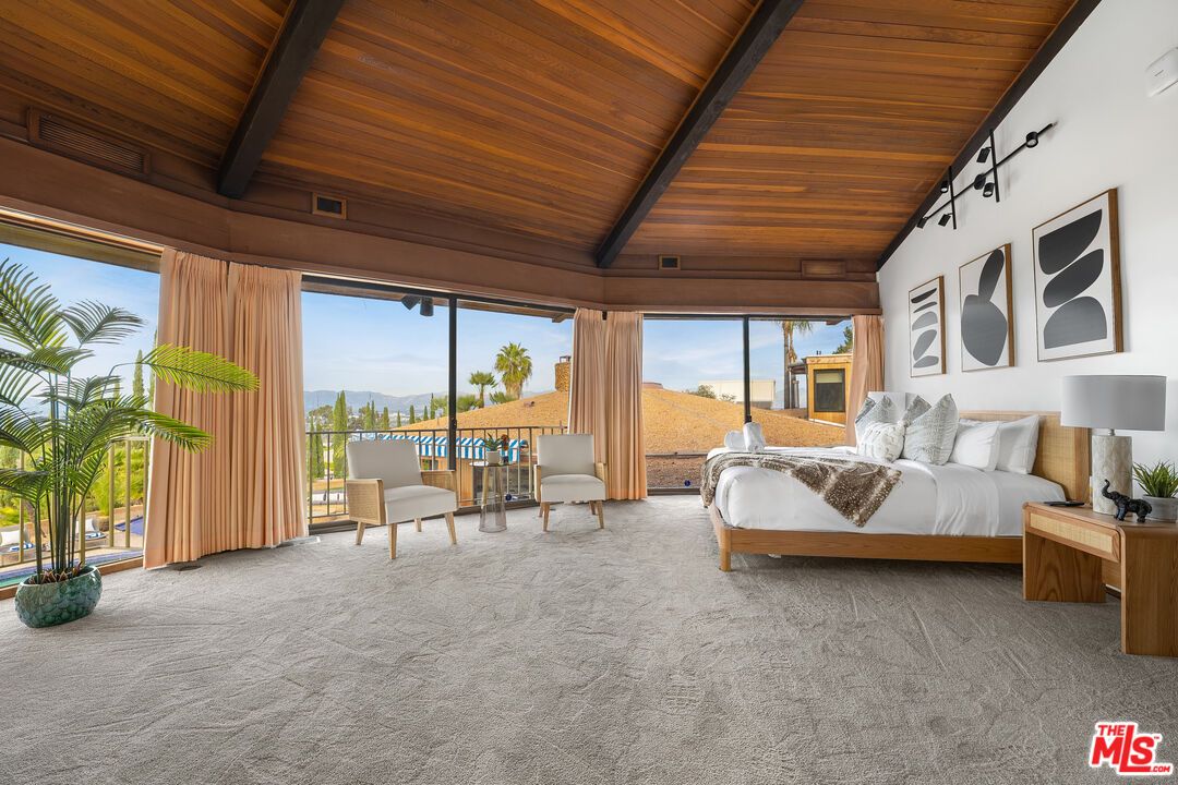 Bedroom, Interior, Wooden Beams, Wooden Ceilings