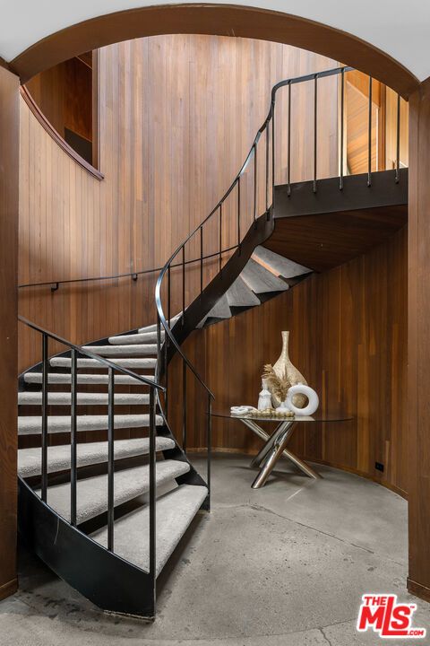 Interior, Wooden Walls