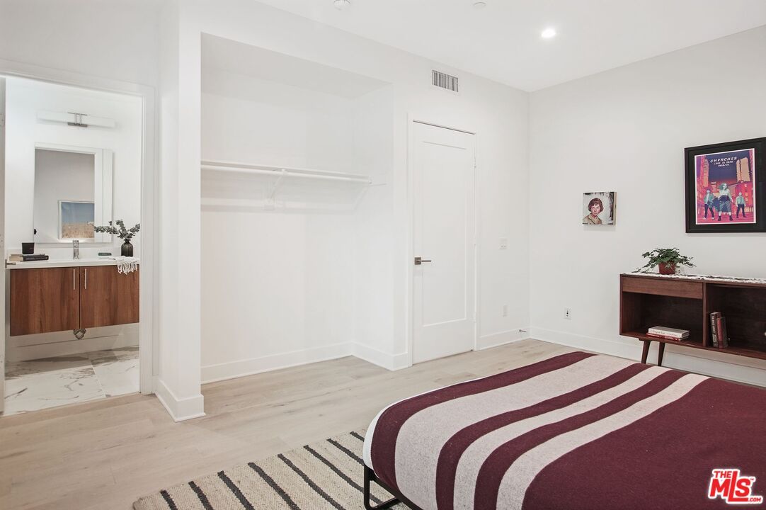 Interior, Marble, Recessed Lighting, Wood Texture Flooring