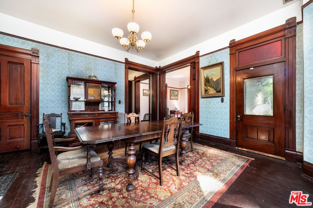 Chandelier, Dining room, Interior, Wood Texture Flooring